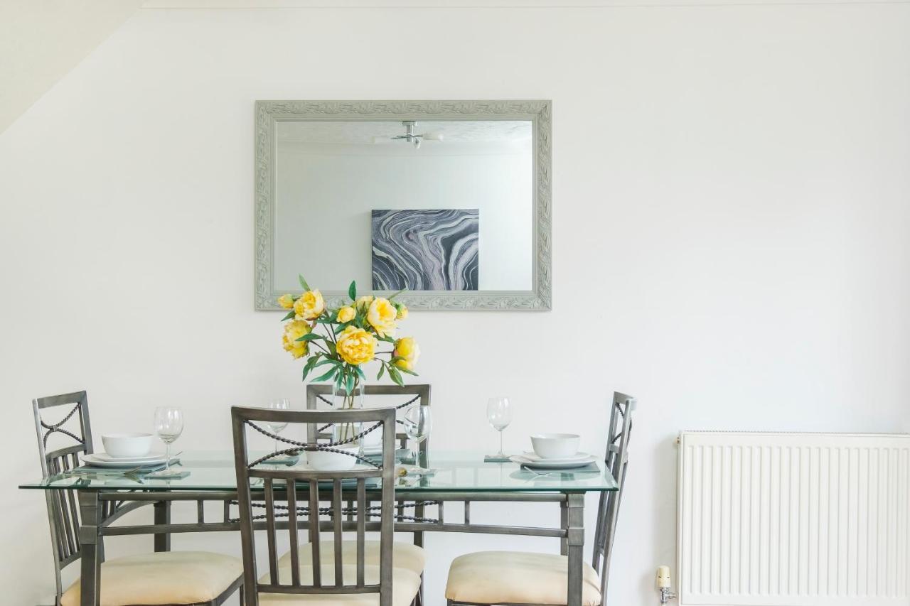 Beautiful 3 Bed House With Amazing Views In Dartford, Kent Apartment Luaran gambar