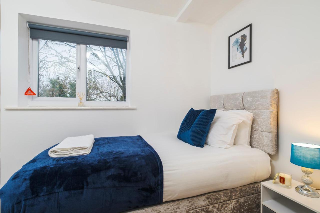 Beautiful 3 Bed House With Amazing Views In Dartford, Kent Apartment Luaran gambar