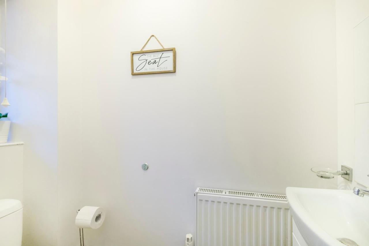 Beautiful 3 Bed House With Amazing Views In Dartford, Kent Apartment Luaran gambar