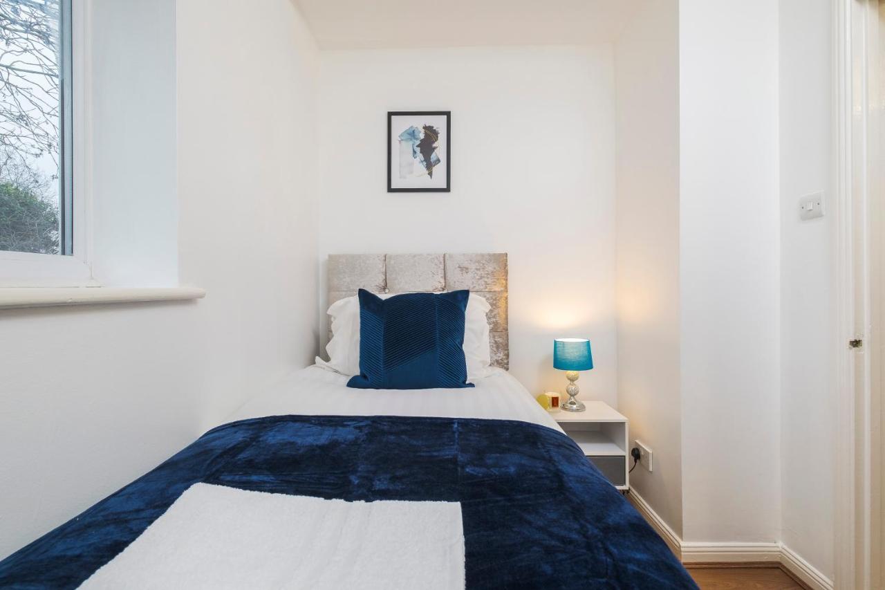 Beautiful 3 Bed House With Amazing Views In Dartford, Kent Apartment Luaran gambar